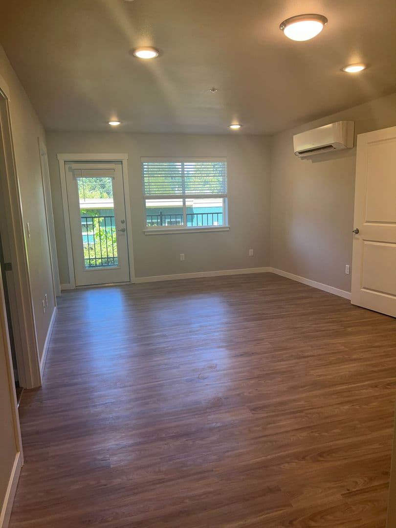 Vancouver Apartment: 9615 NE 25th Ave