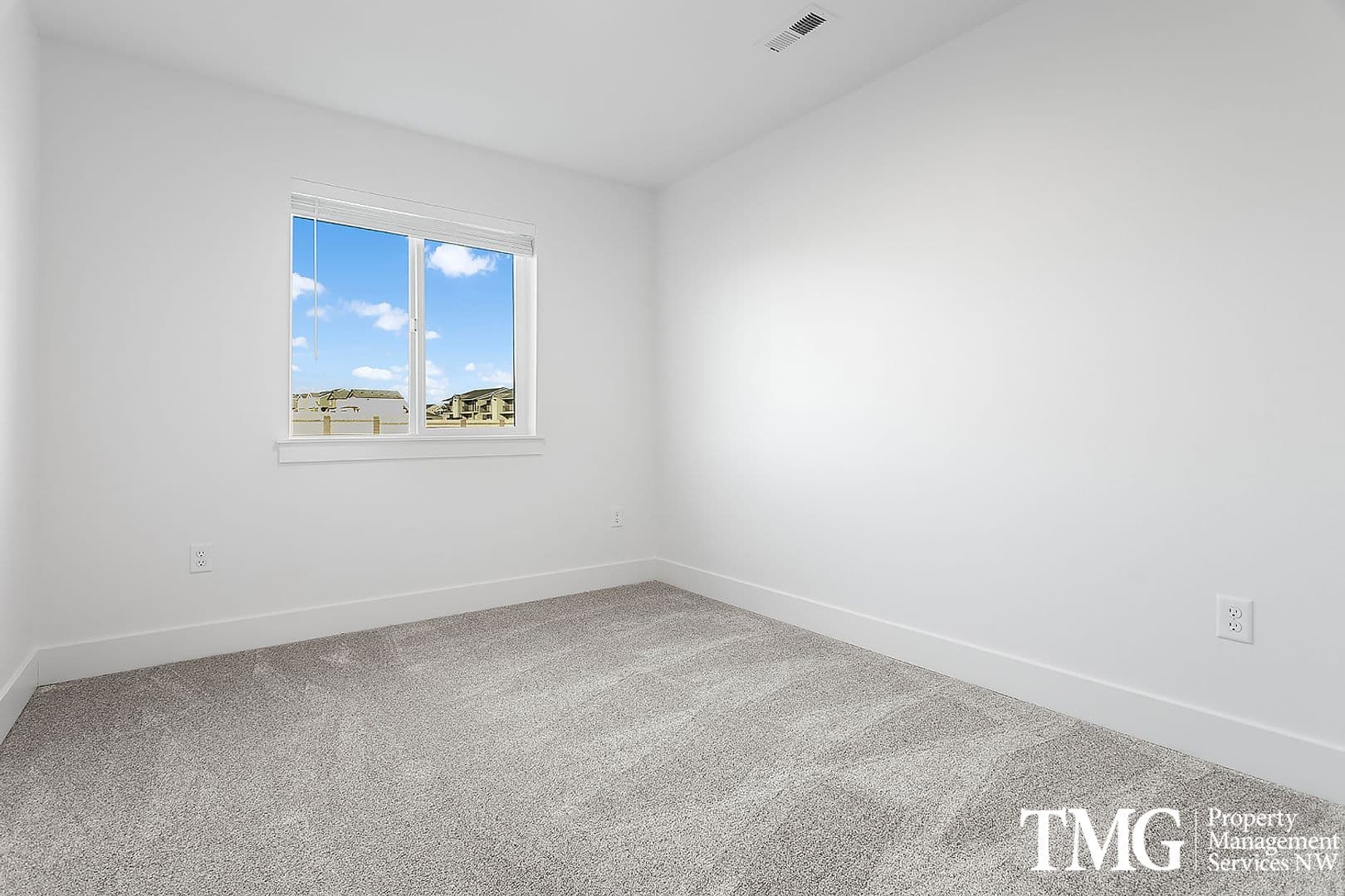 West Richland Townhome: 977 Creer Way - A-103