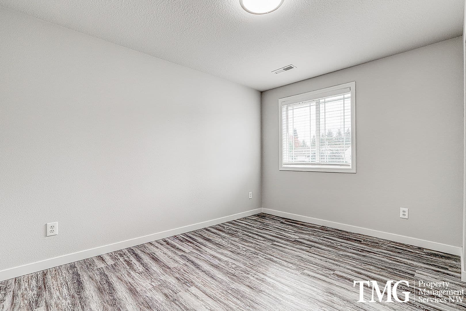 Vancouver House: 8802 NE 84th Street