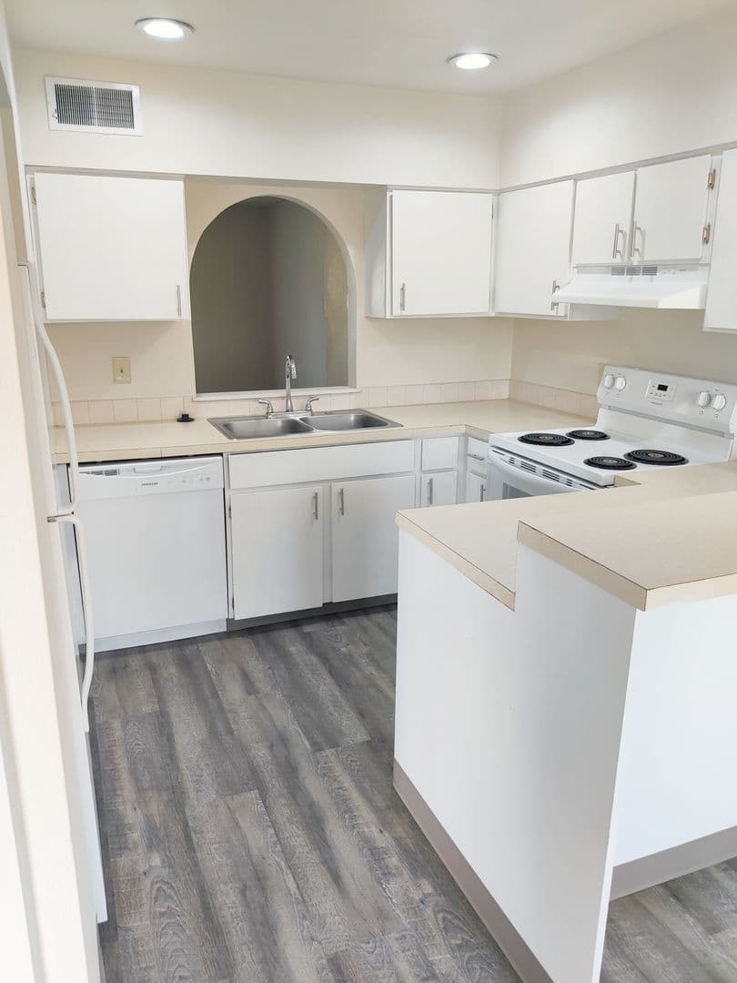 Kennewick Apartment: 507 N Arthur St