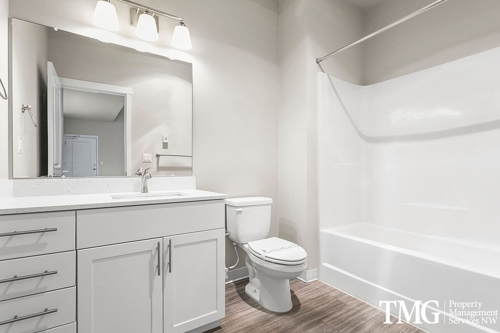 Ridgefield Apartment: 540 S Royle Rd