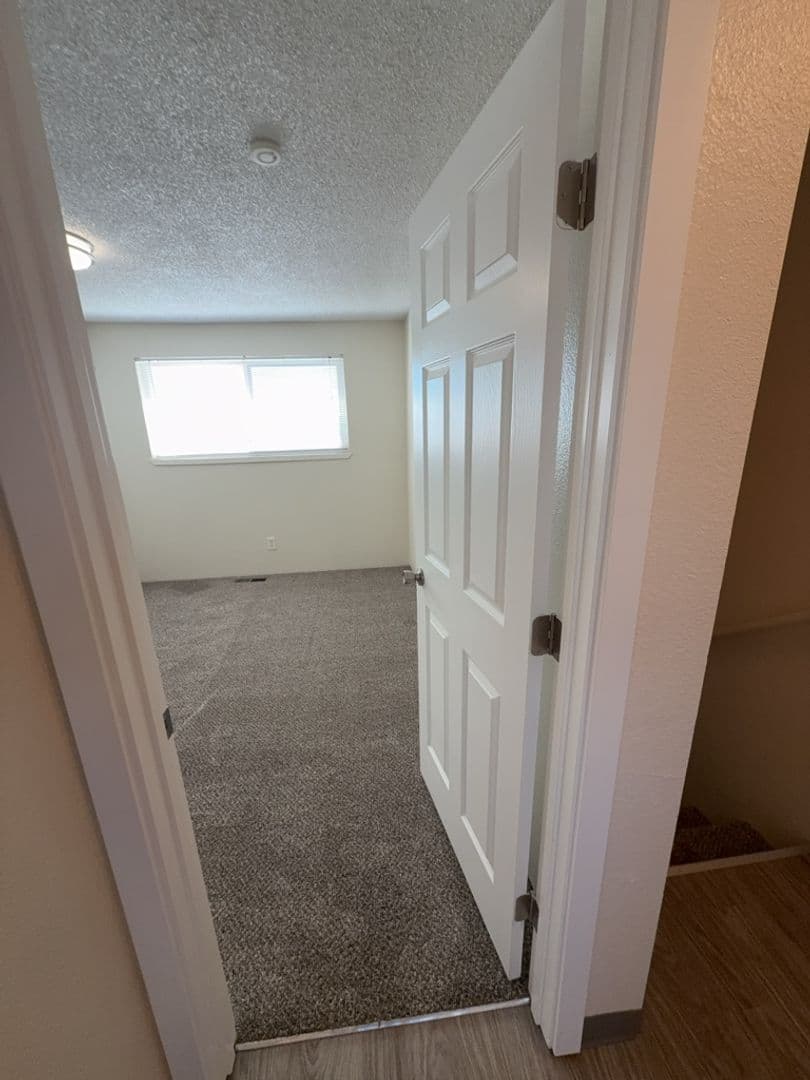 Kennewick Townhome: 4421 W Hood Ave