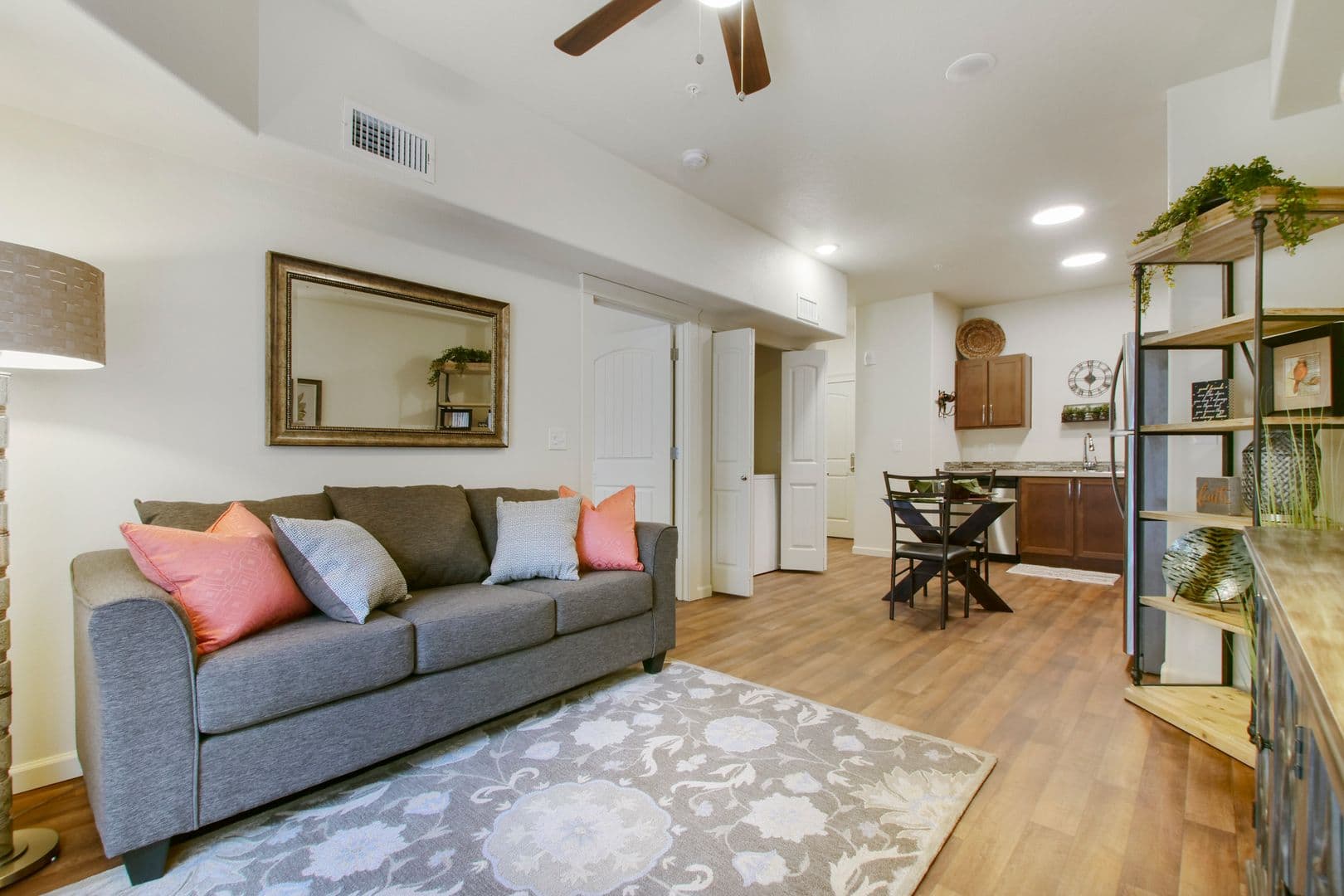 Camas Apartment: 3009 NE 3rd Ave
