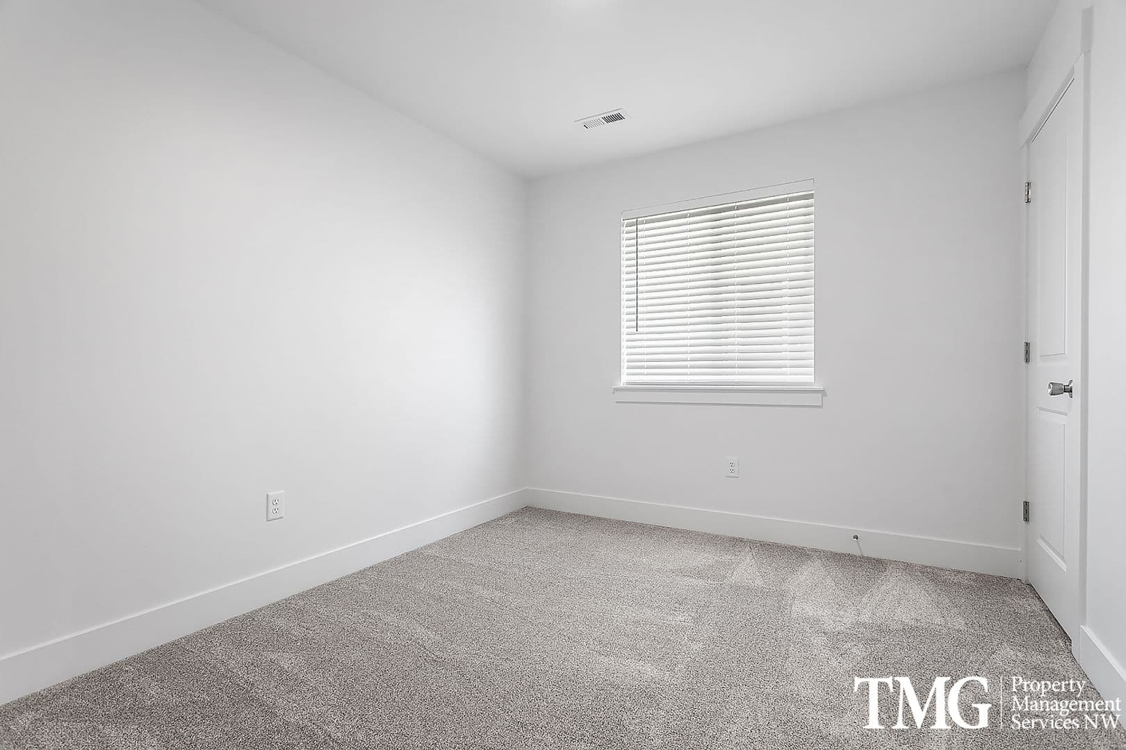 West Richland Townhome: 977 Creer Way - A-103
