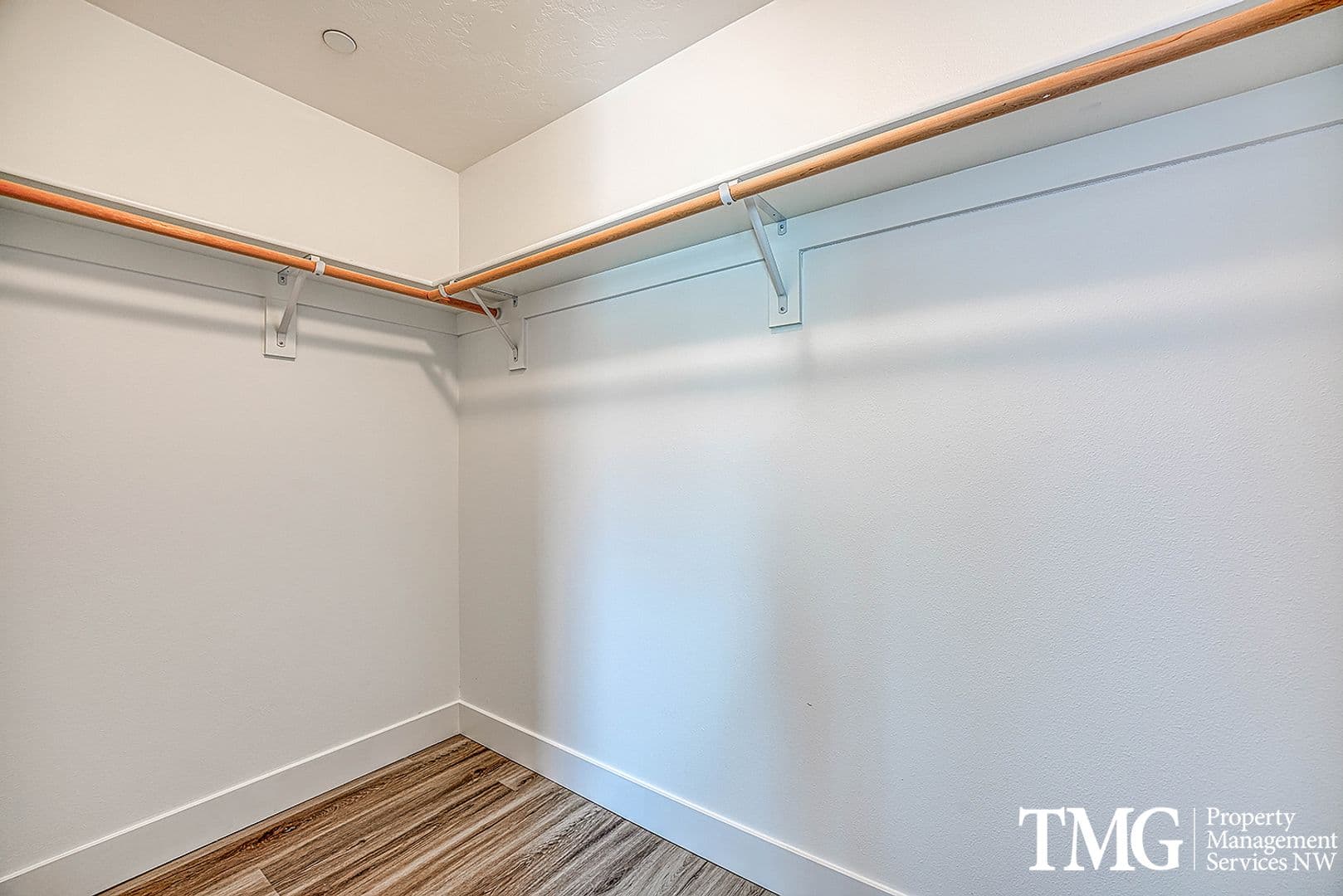 Richland House: 4504 Corvina Street