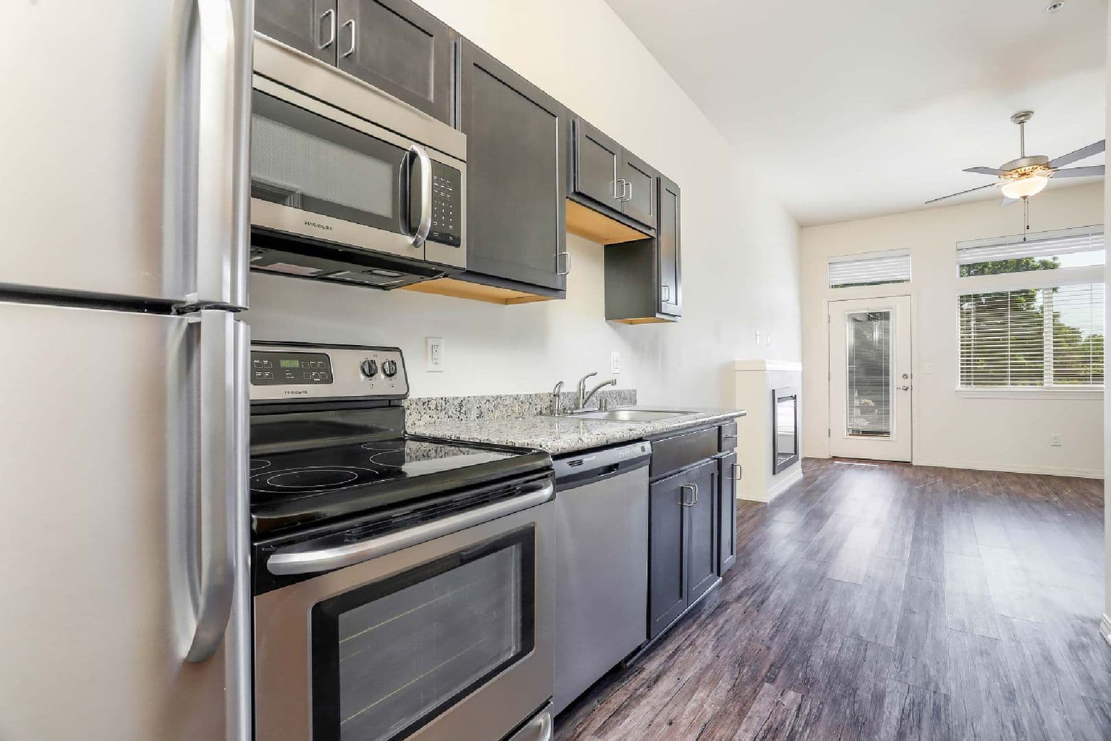 Vancouver Apartment: 2008 Broadway St