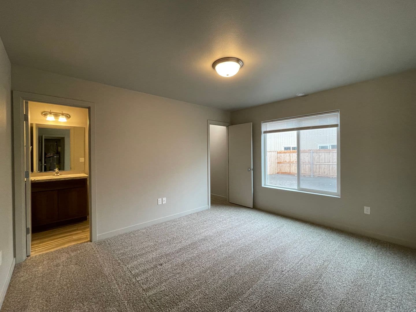 Pasco Townhome: 2507 E Helena Street