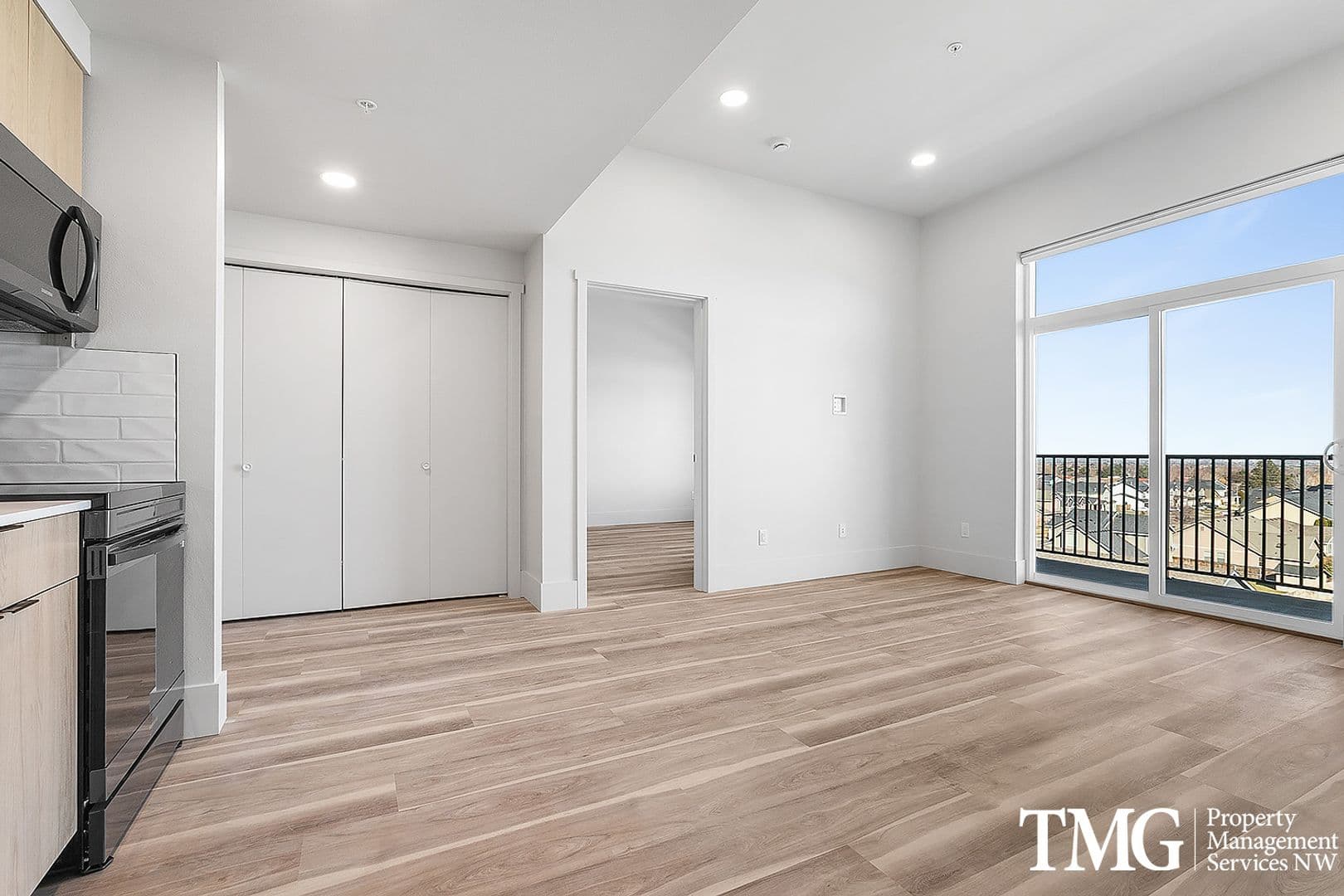 Kennewick Apartment: 4112 W 24th Ave