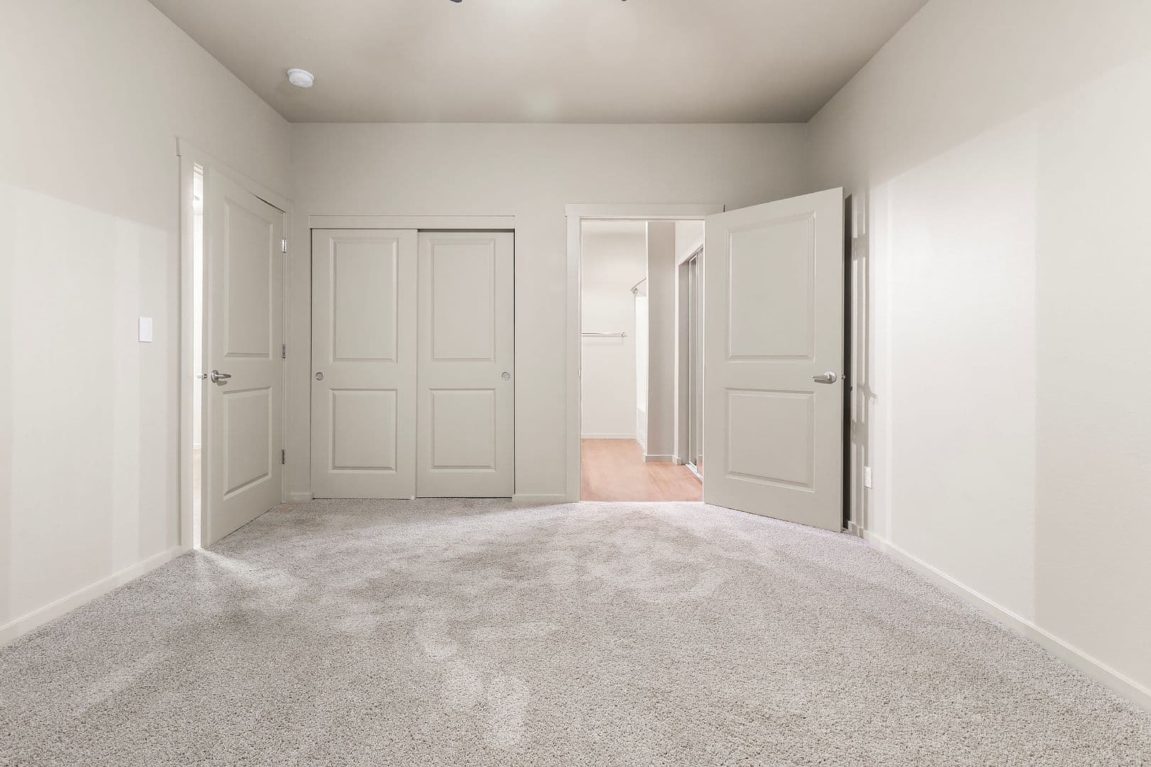 Vancouver Apartment: OLP 5264 NE 121st Avenue