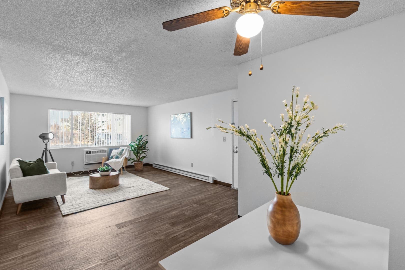 Kennewick Apartment: 445 N Volland St