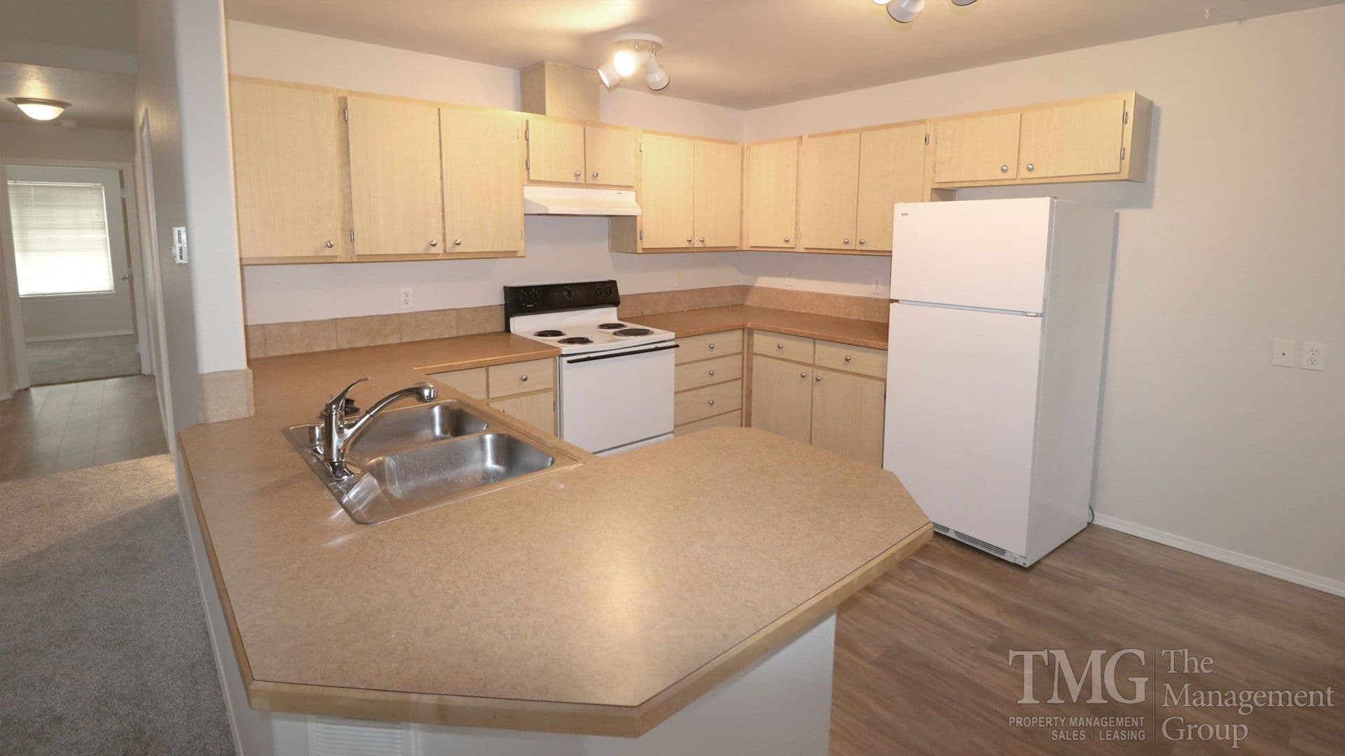 Vancouver Apartment: 5313 NE 68th Ave