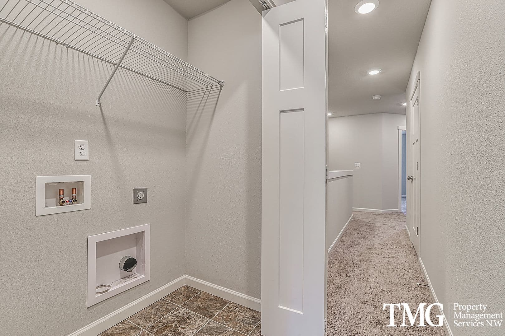 Ridgefield Townhome: 4231 S Waters Edge Way