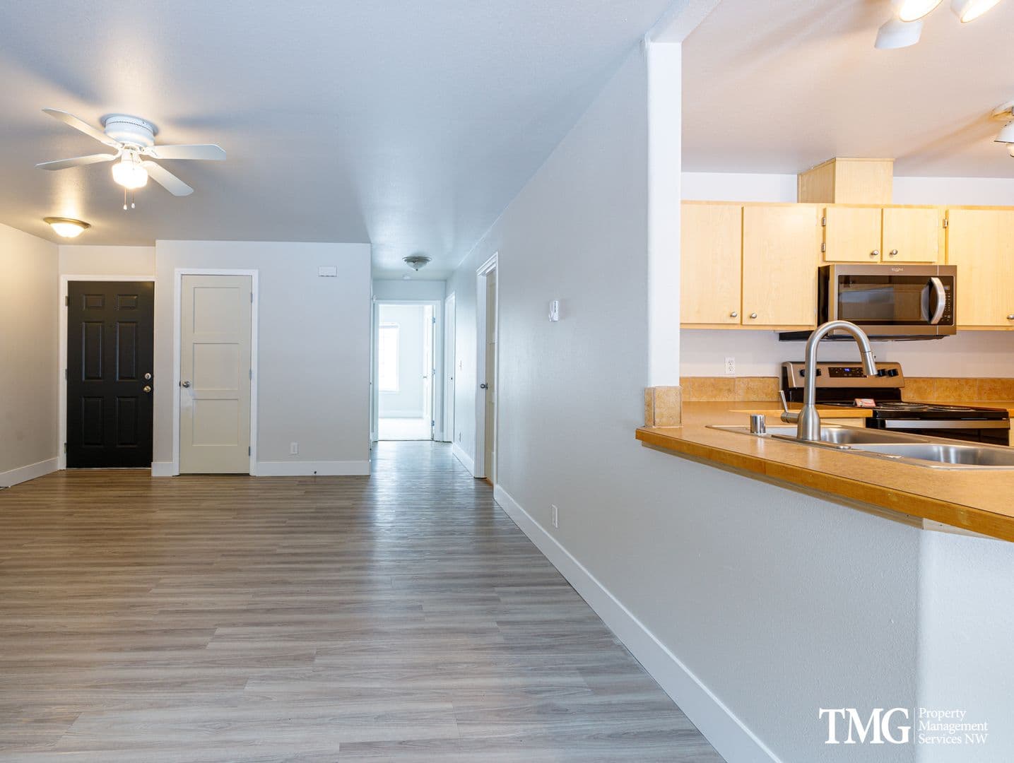 Vancouver Apartment: 5313 NE 68th Ave