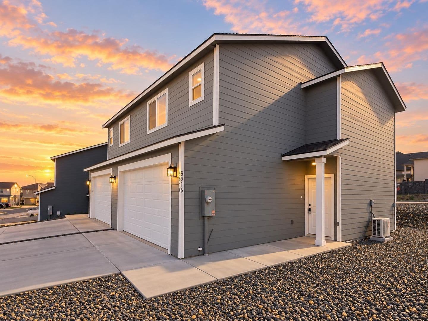 Kennewick Townhome: 5816 W 40th Court