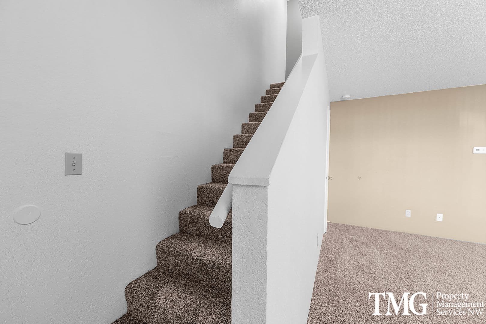 Kennewick Apartment: 803 S Olympia St