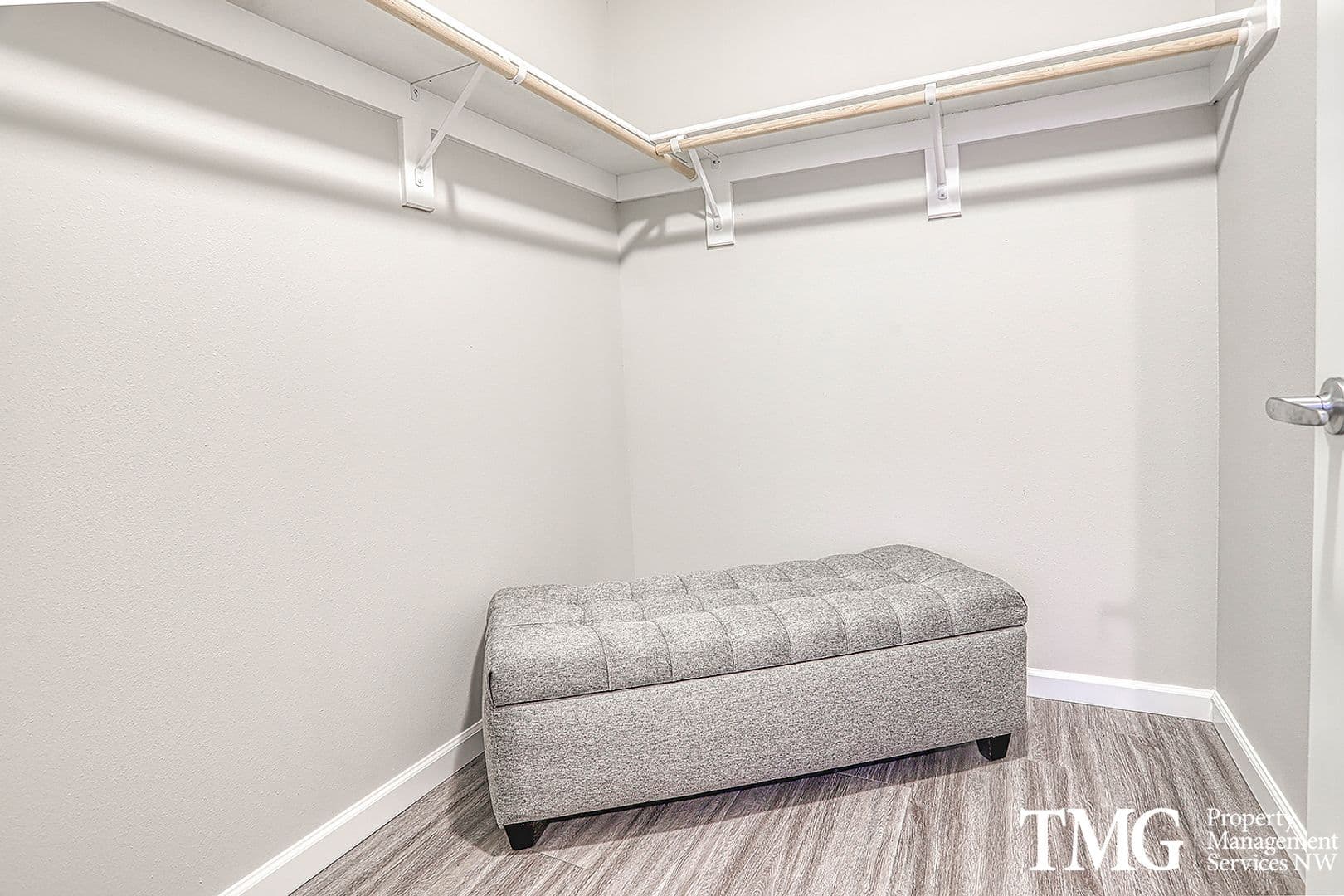 Ridgefield Apartment: 540 S Royle Rd