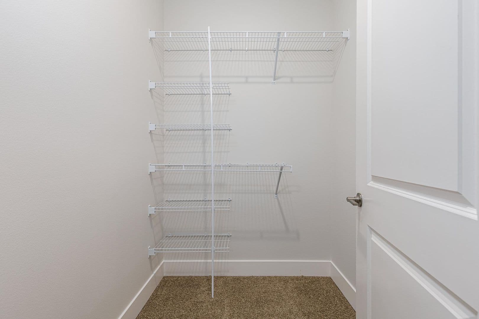 Kennewick Apartment: 7968 W 10th Ave