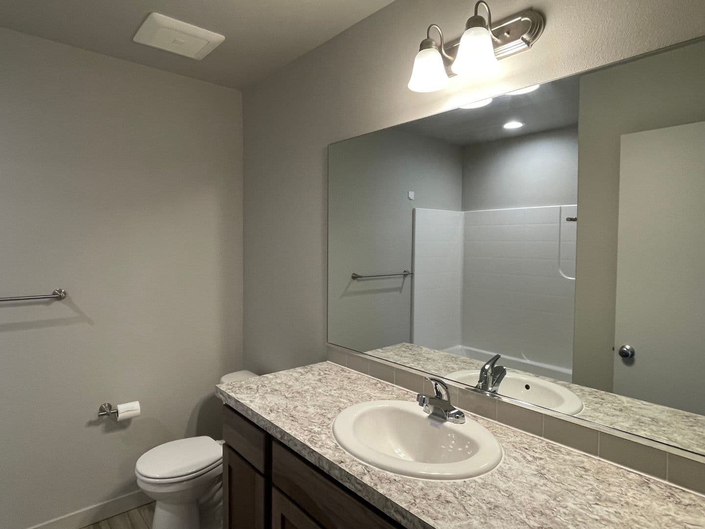 Pasco Townhome: 2507 E Helena Street