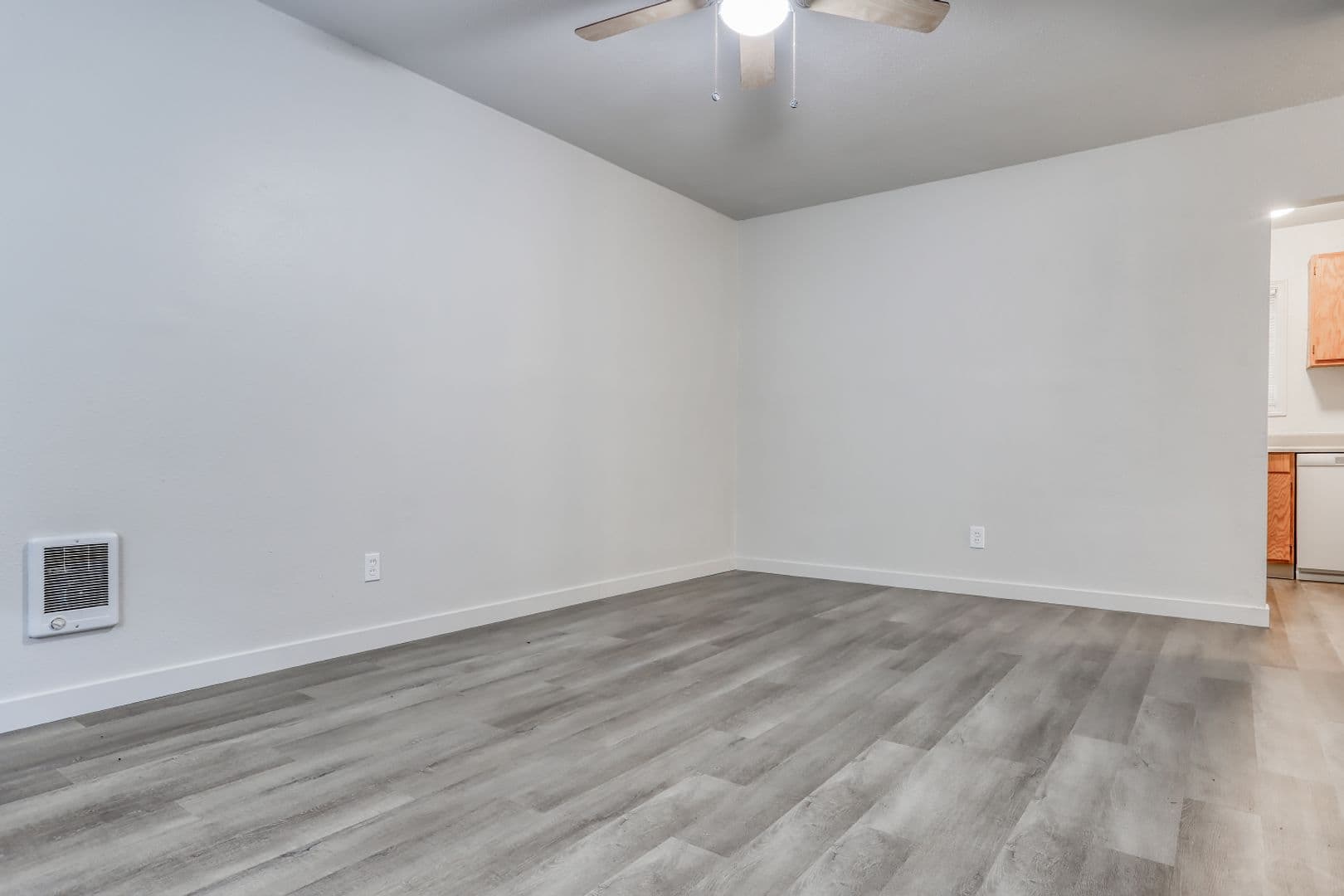 Vancouver Apartment: 3504 & 3506 Yeoman Avenue