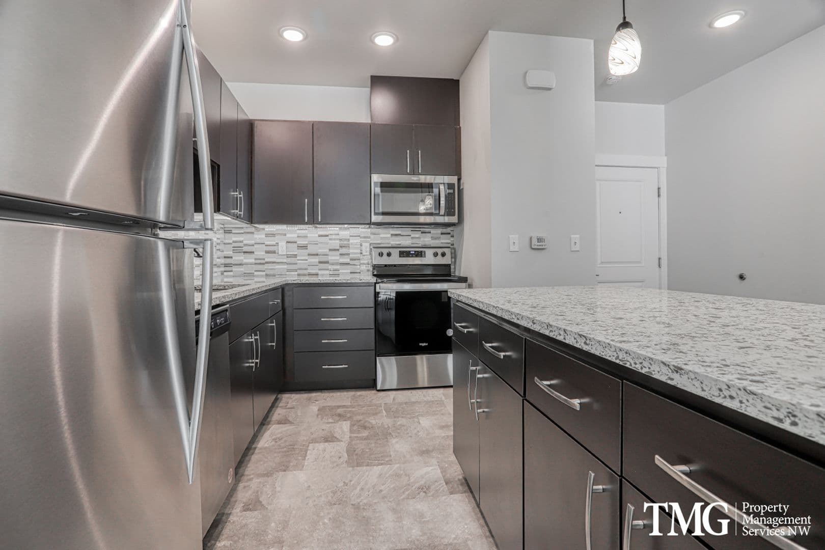 Kennewick Apartment: 7960 W 10th Ave