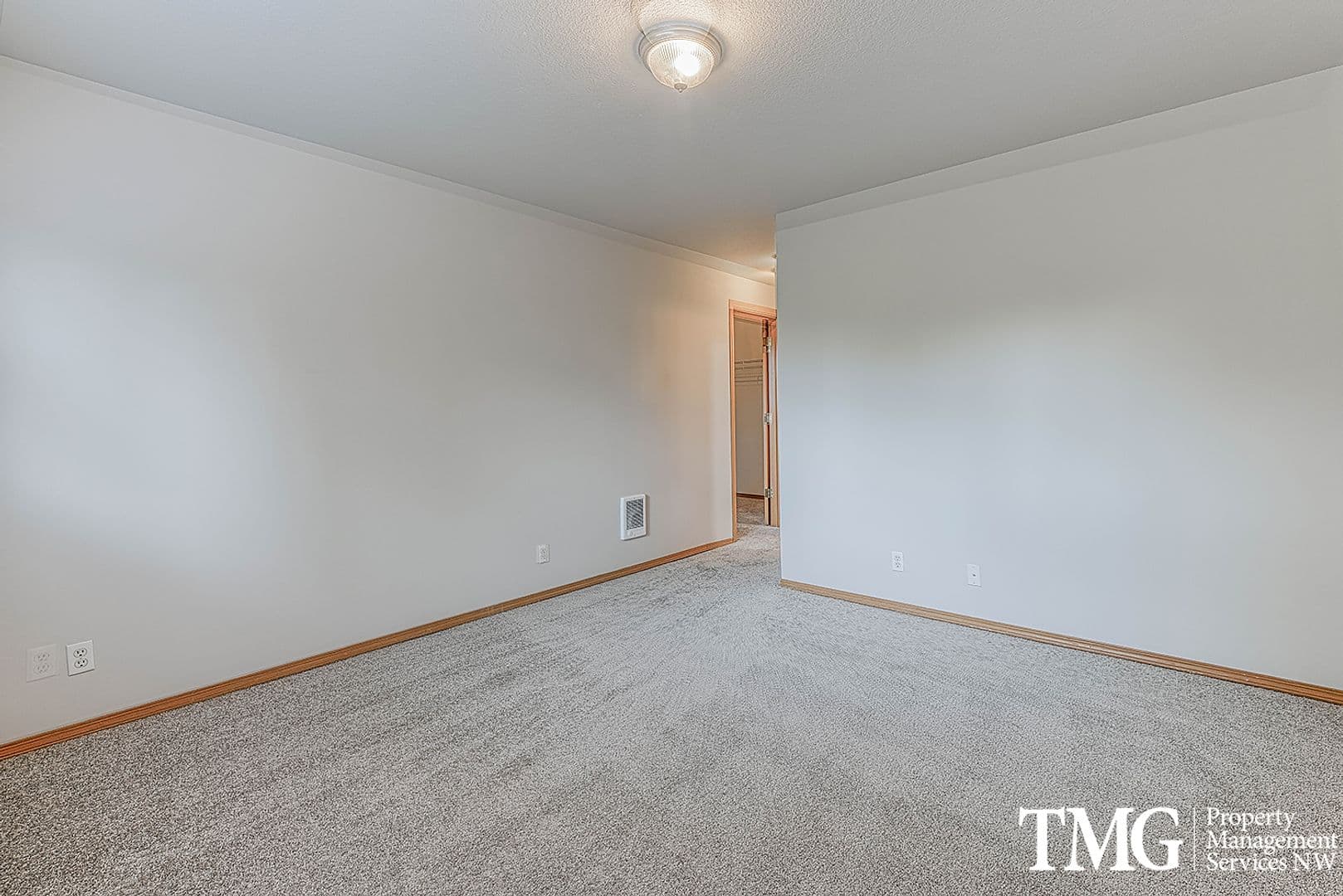 Vancouver Apartment: 3500 NE 50th Ct