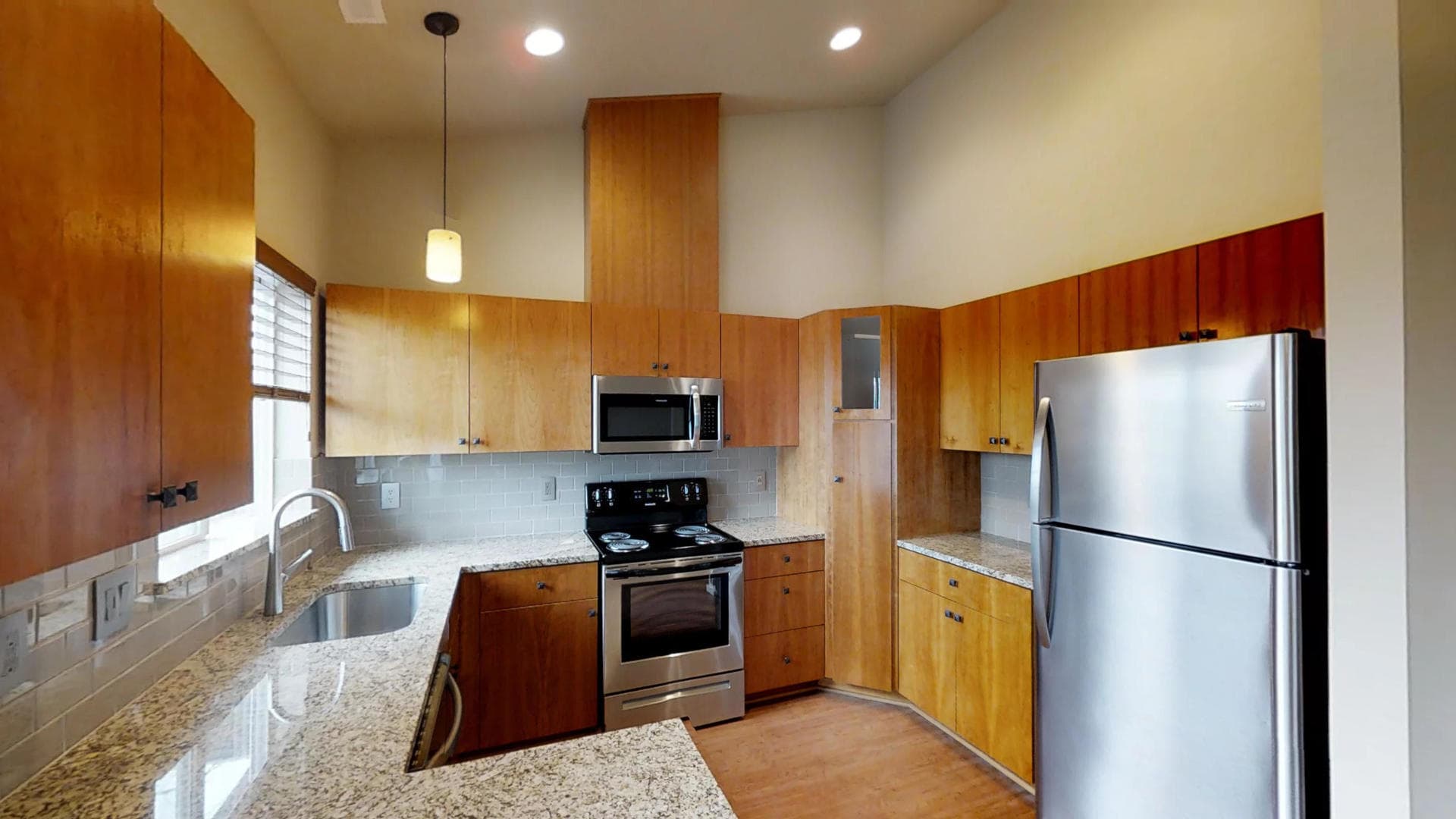 Vancouver Apartment: OLP 5264 NE 121st Avenue