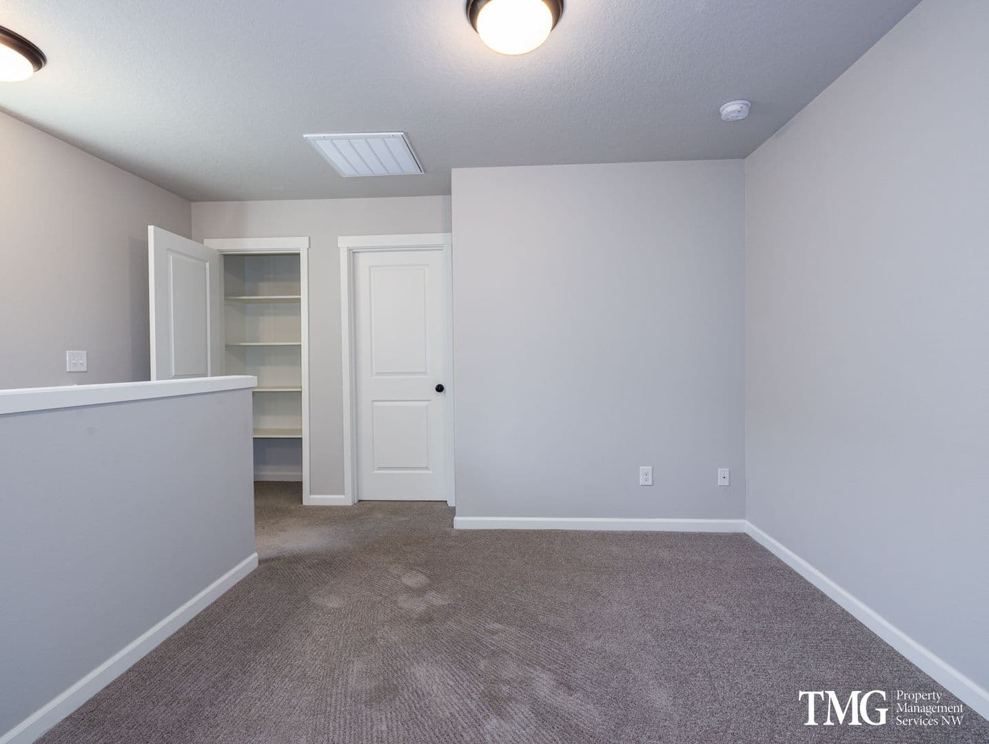 Vancouver House: 11311 NE 14th Ct