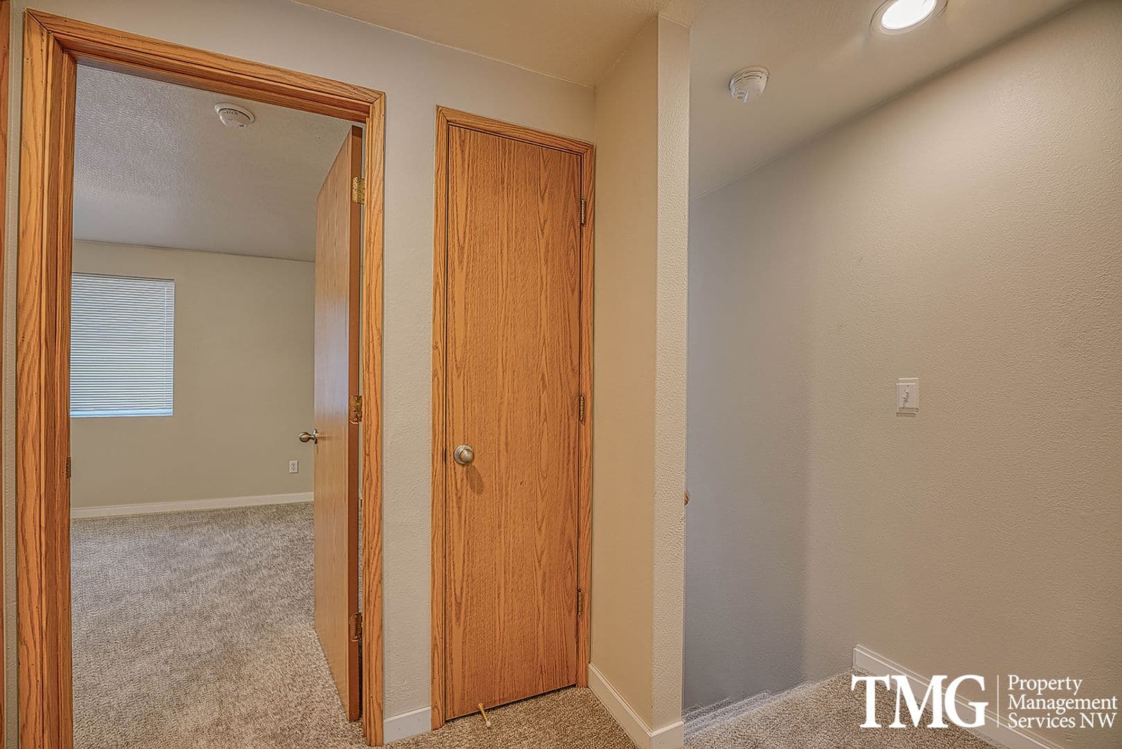 Vancouver Apartment: 13708 NE 18th St