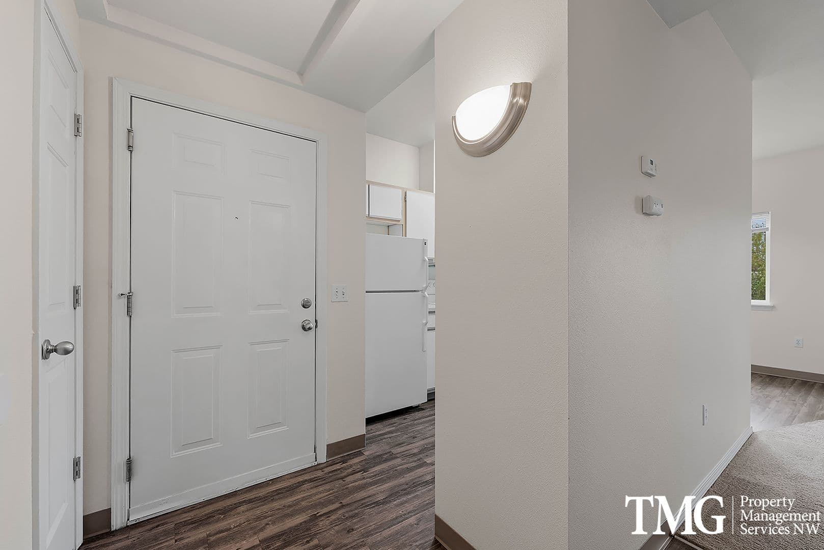 Richland Apartment: 900 Aaron Dr
