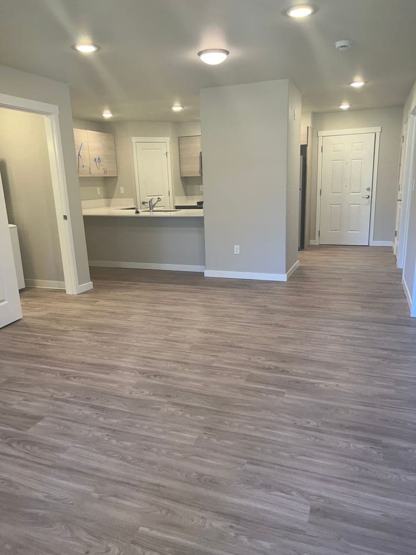 Vancouver Apartment: 9615 NE 25th Ave
