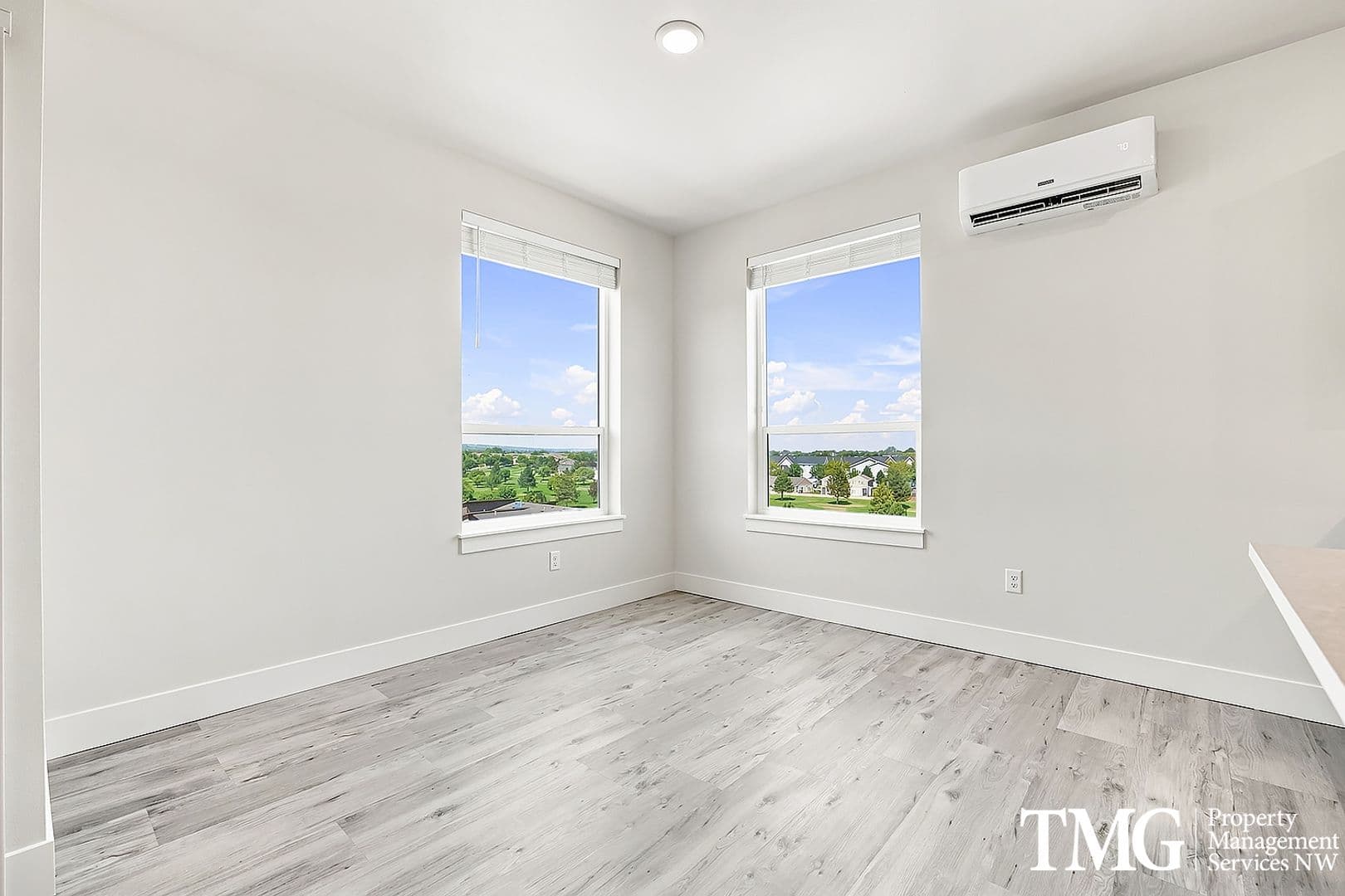 Kennewick Apartment: 7918 W 10th Ave