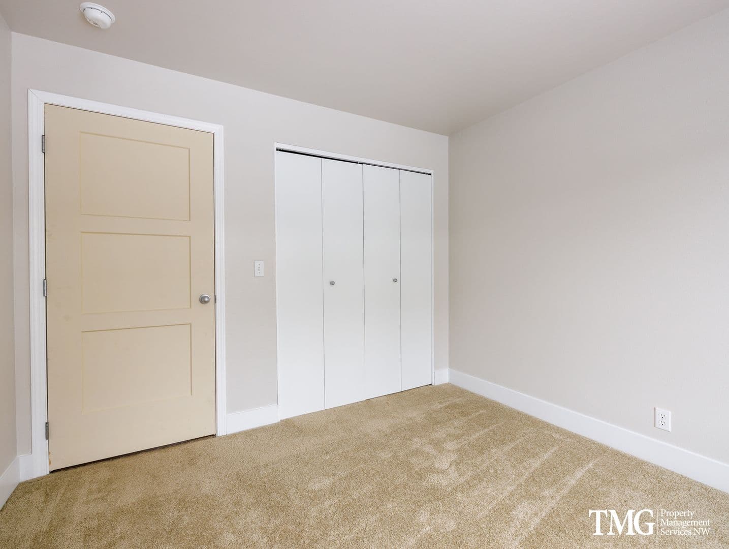 Vancouver Apartment: 5313 NE 68th Ave