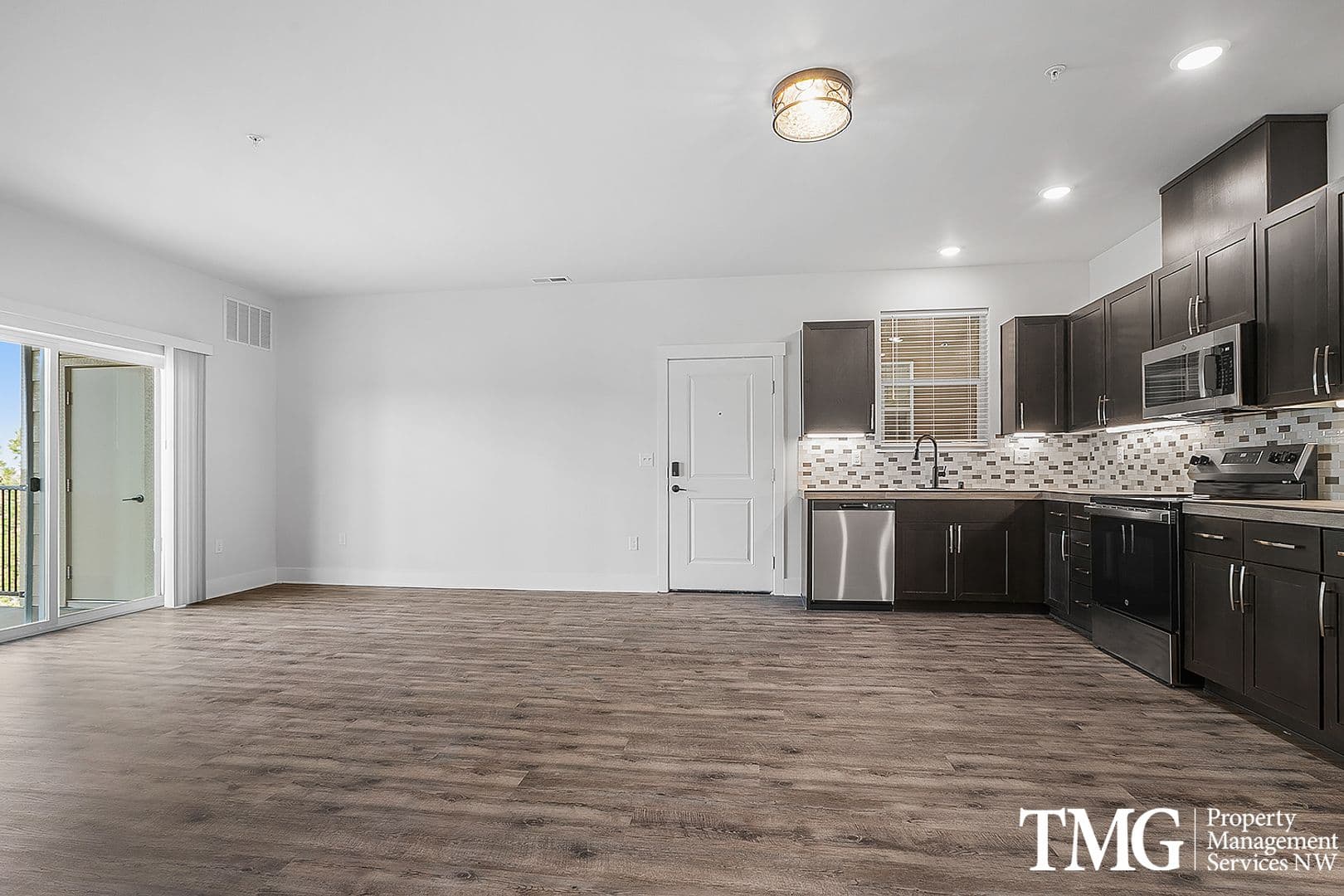 Kennewick Apartment: 7942 W 10th Ave