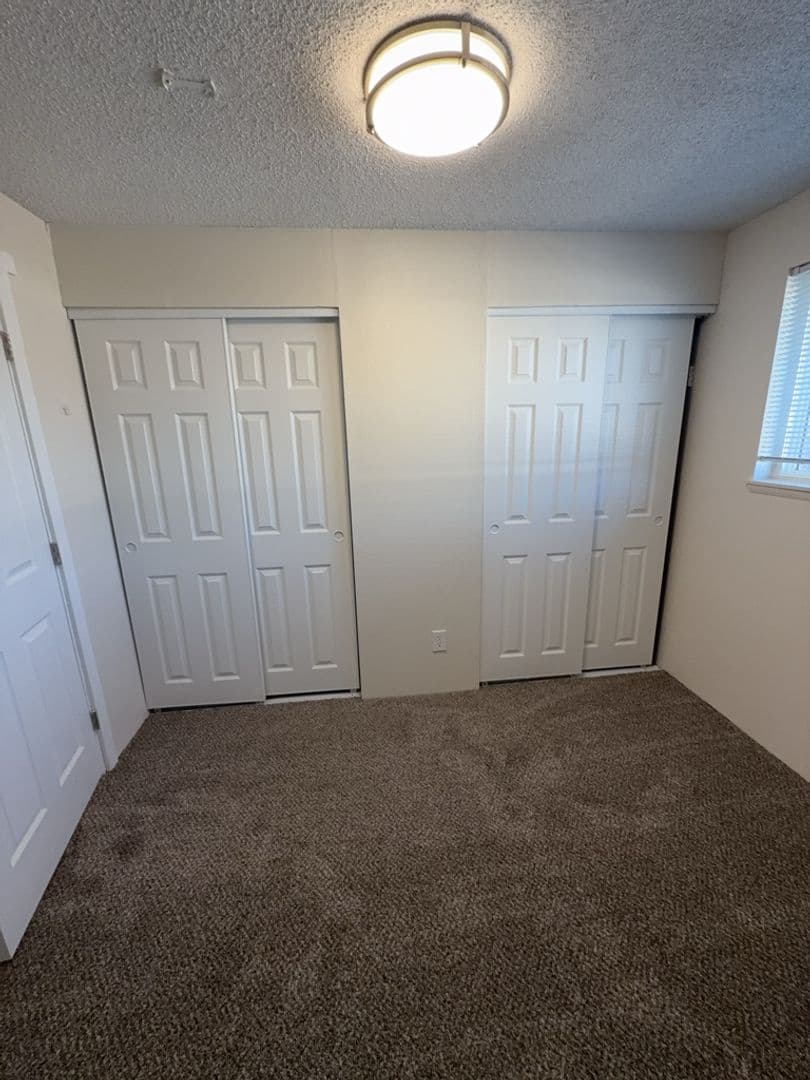 Kennewick Townhome: 4421 W Hood Ave