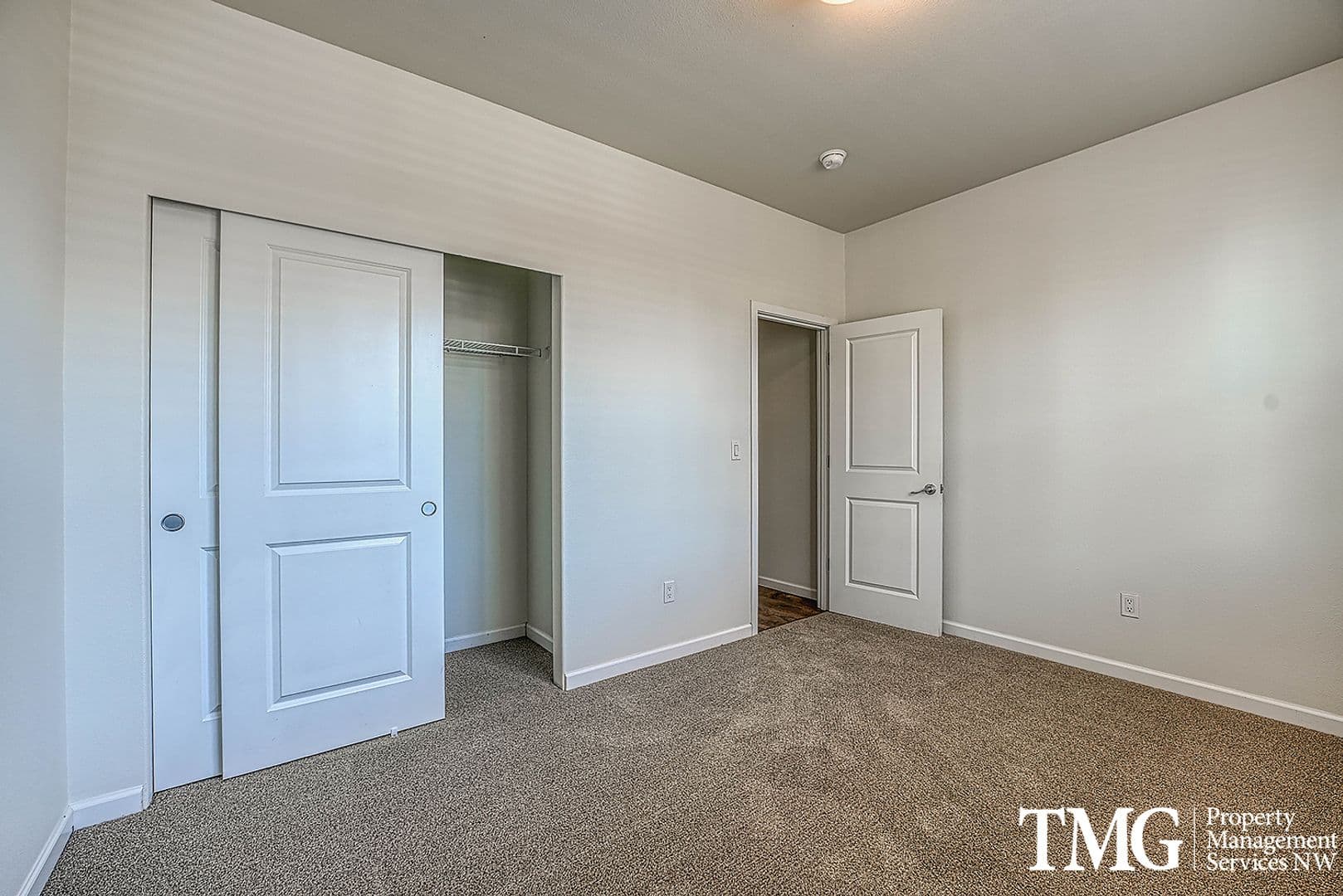 Vancouver House: 9203 NE 165th Avenue