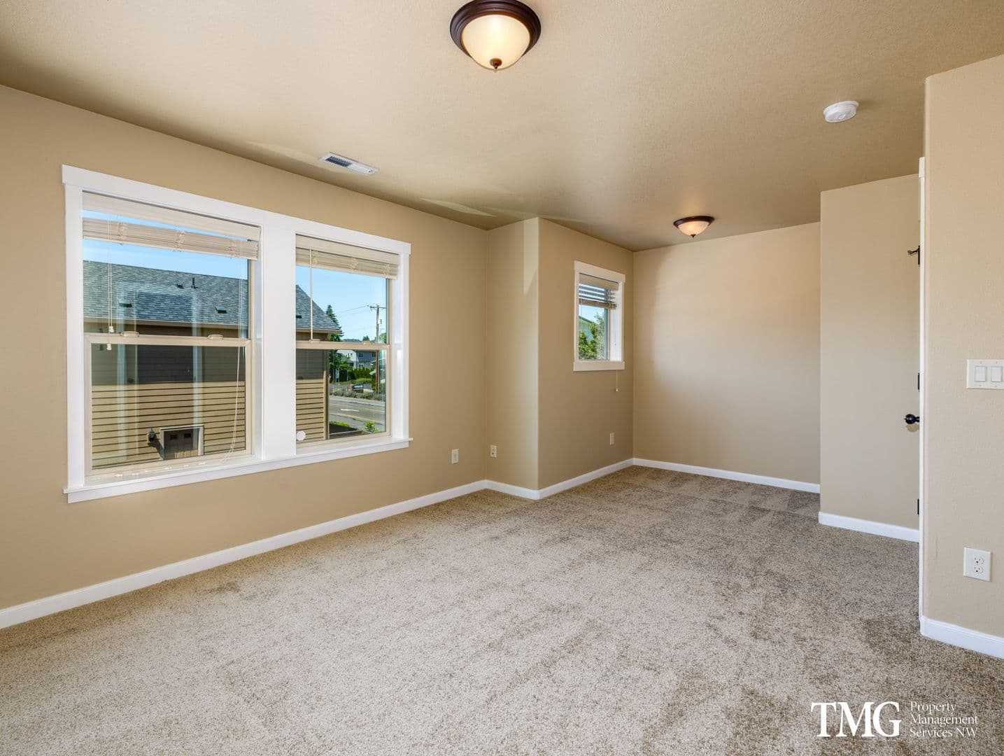 Vancouver Apartment: 9807 NE 76th Way