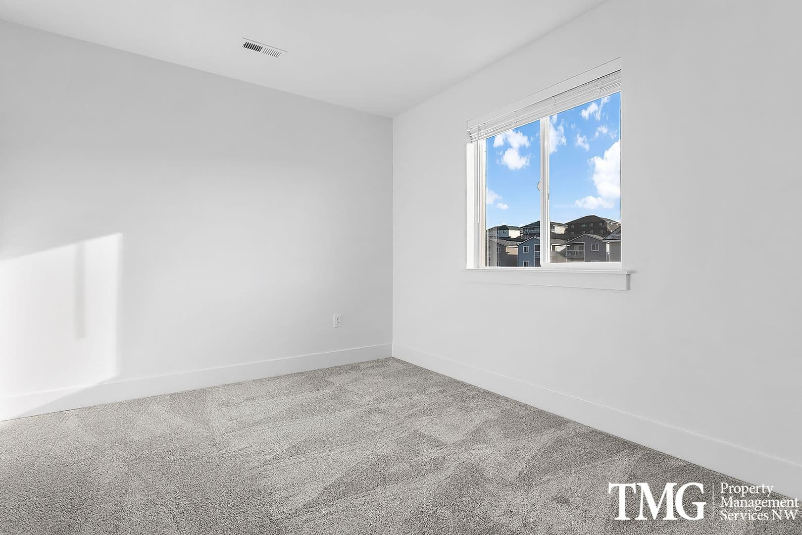 West Richland Townhome: 977 Creer Way - A-103