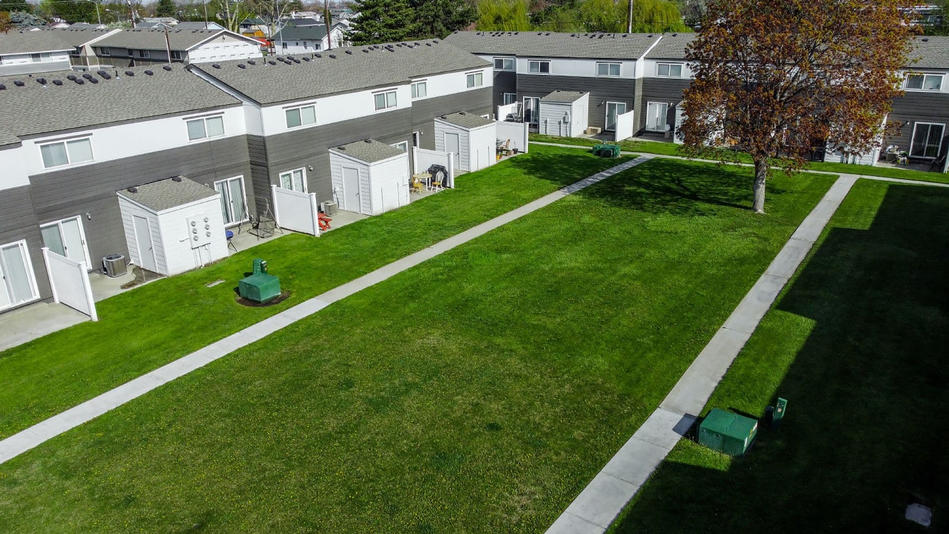 Kennewick Townhome: 4421 W Hood Ave