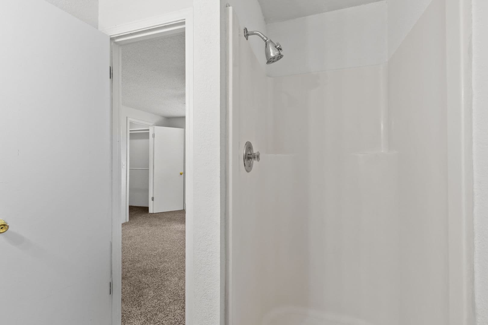 Richland Apartment: 850 Aaron Drive