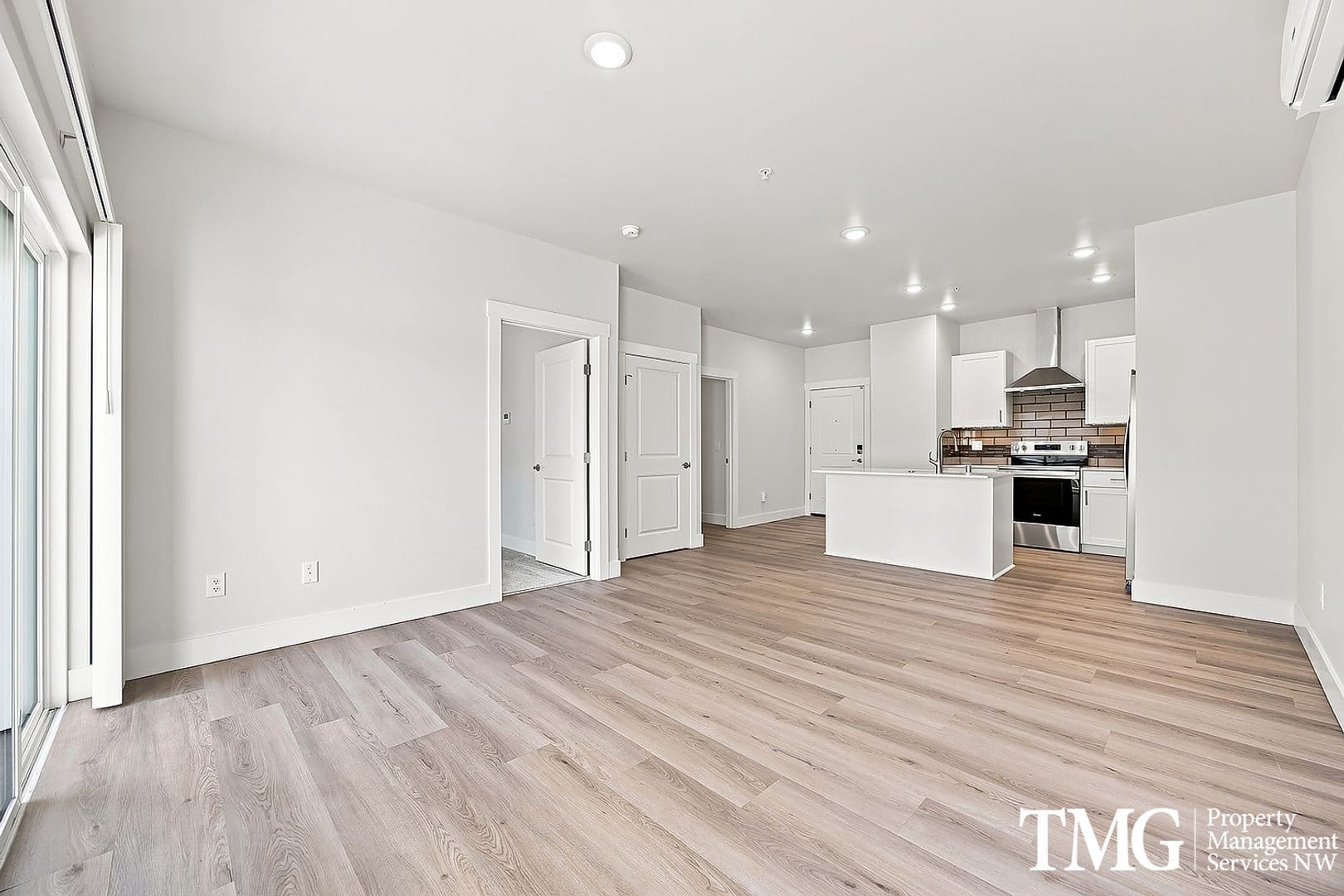 Kennewick Apartment: 7918 W 10th Ave