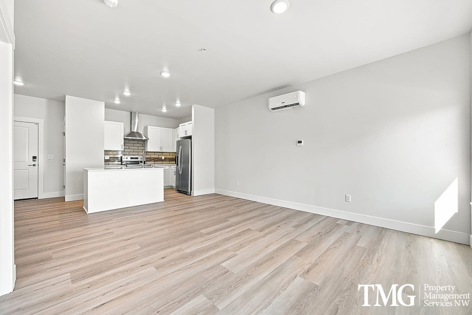 Kennewick Apartment: 7918 W 10th Ave