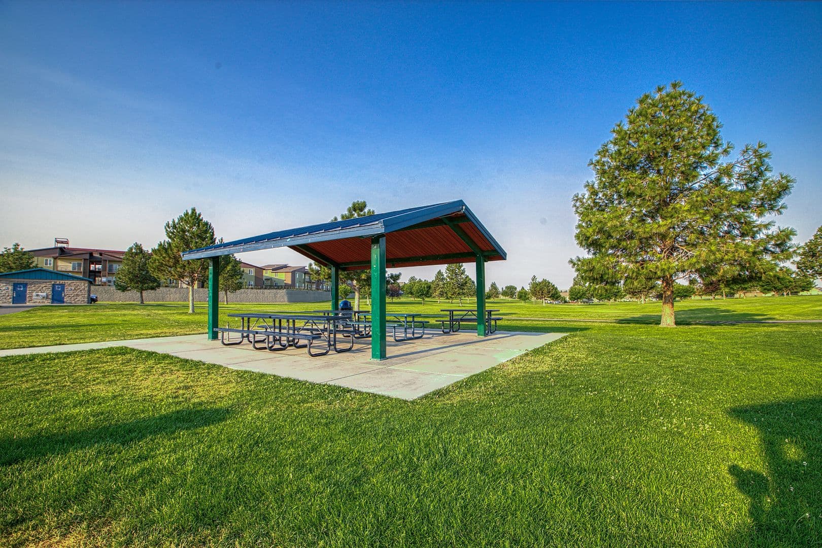 Kennewick Apartment: 7960 W 10th Ave