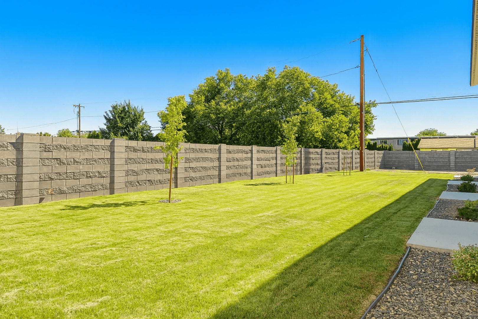 Kennewick Townhome: 718 N Volland St