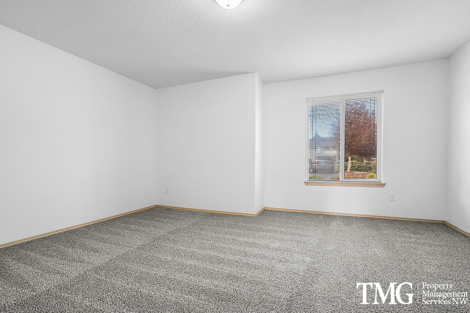 Vancouver Apartment: 13608 NE 72nd St