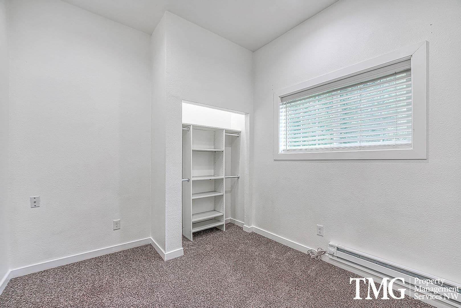 Kennewick House: 312 S Kellogg Street #B