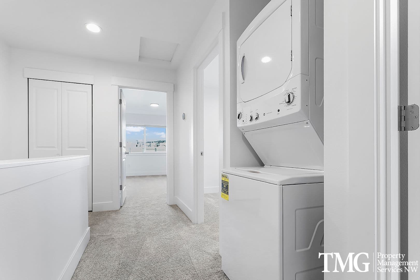 West Richland Townhome: 977 Creer Way - A-103