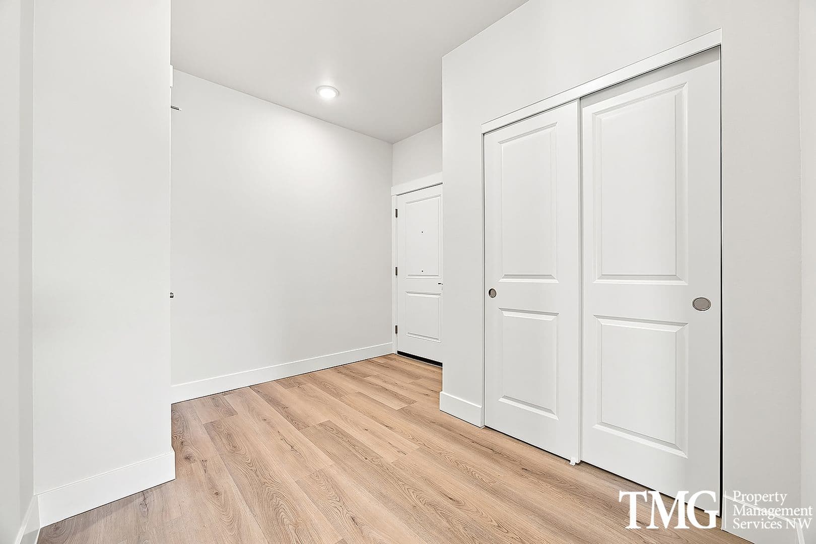 Kennewick Apartment: 7918 W 10th Ave