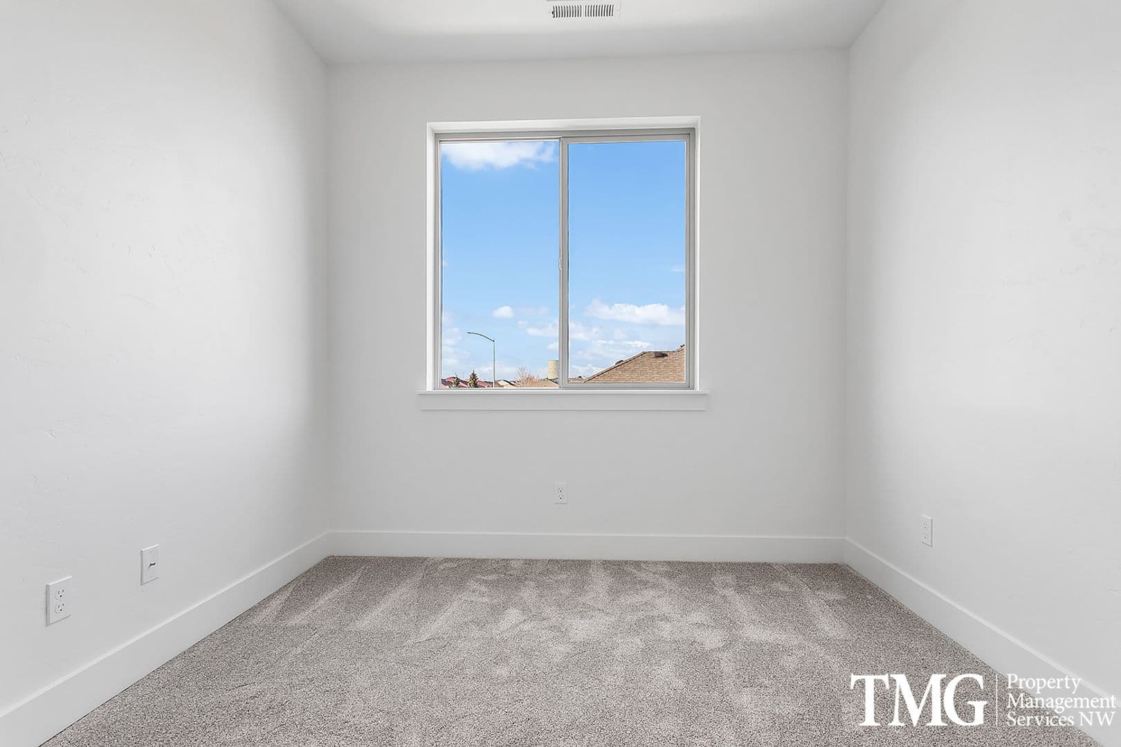 Pasco Townhome: 5801 Road 92