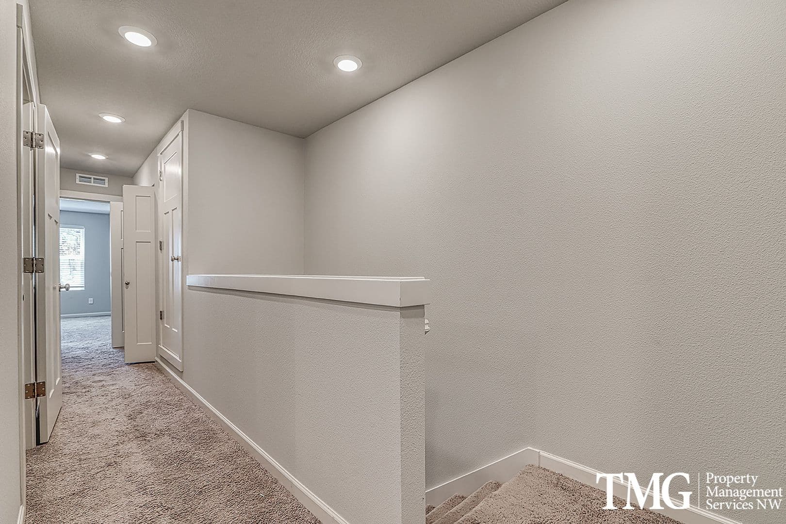 Ridgefield Townhome: 4231 S Waters Edge Way