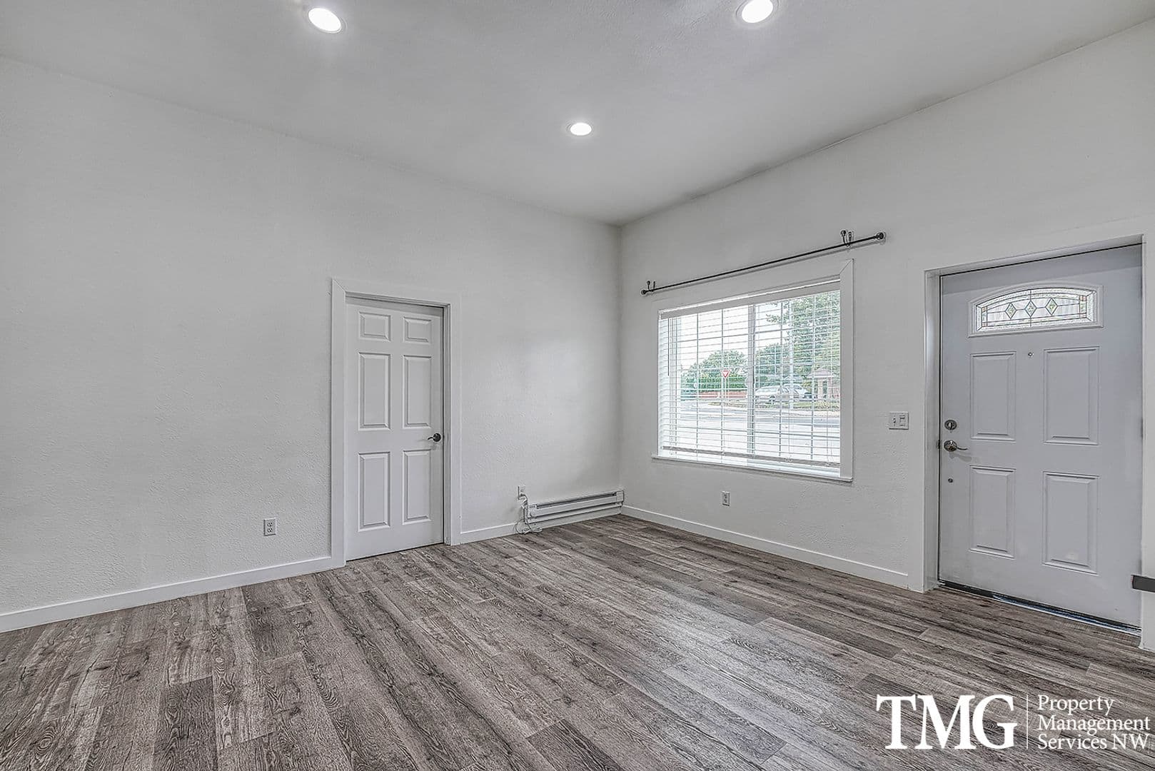 Kennewick House: 312 S Kellogg Street #B